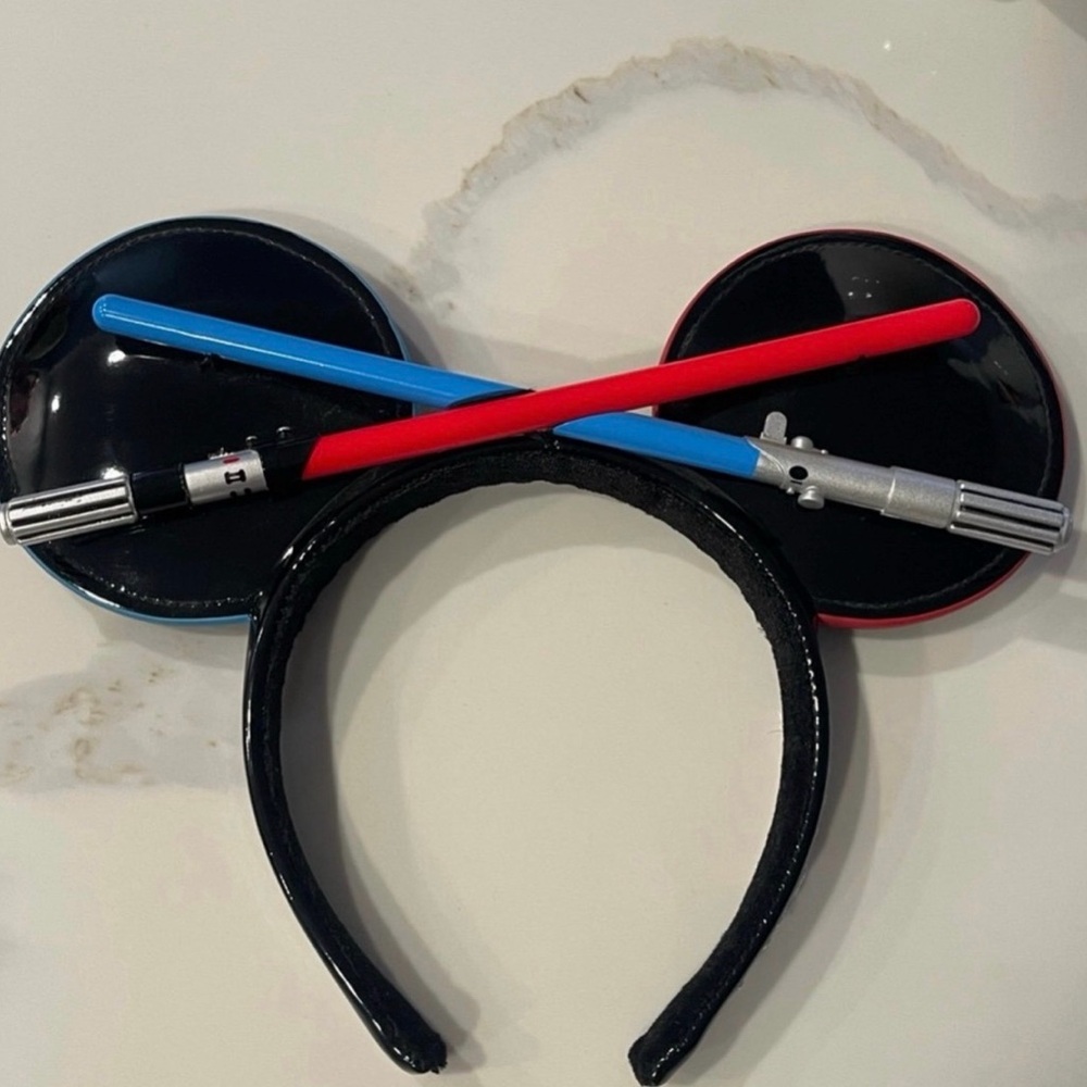 Star Wars light saber ears. Rare !